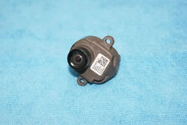 Câmera de pára-choque esquerda OEM 9240352-01 BMW image 6
