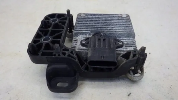 Radar Distronic Citroen DS7 OEM 9830139880 image 4