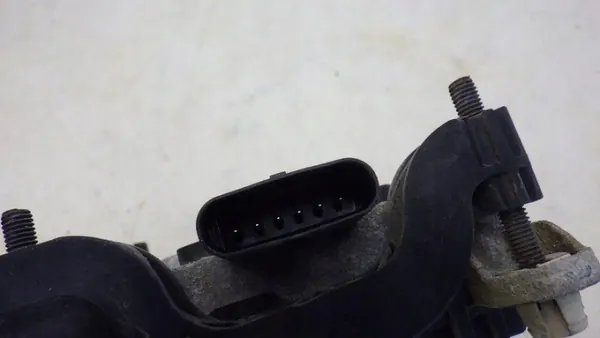 Radar Distronic Citroen DS7 OEM 9830139880 image 5
