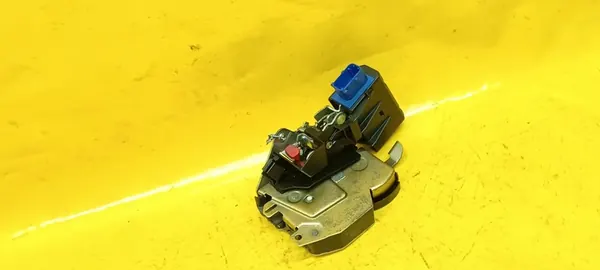 Vänster Bakdörrslås BMW E36 67111387607 image 7