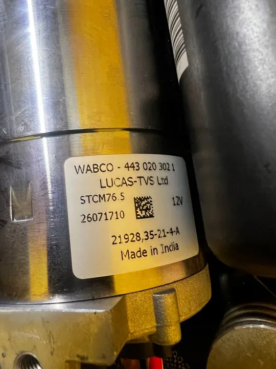 Compressore Sospensione Audi A8 D5 image 7