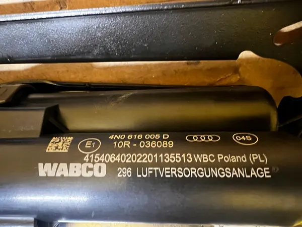 Compressore Sospensione Audi A8 D5 image 8