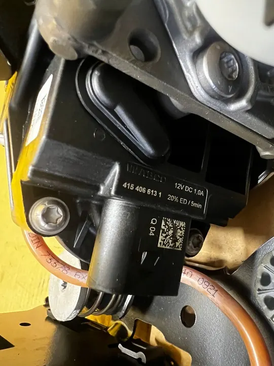 Compressore Sospensione Audi A8 D5 image 9