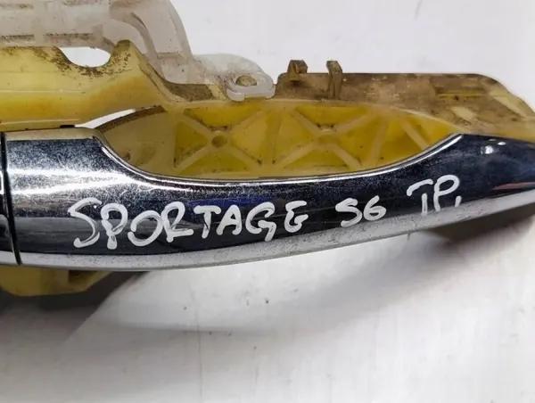 Kia Sportage III 11-16 Höger bakdörrhandtag OEM 9091100400 image 5