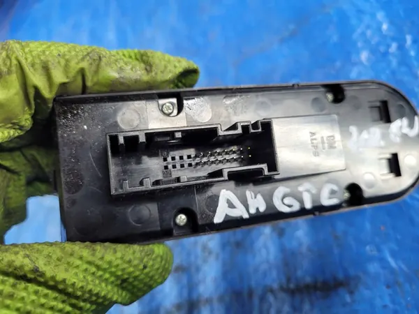 OPEL Astra H Zafira B Painel de Interruptor de Janela 13228706 image 3