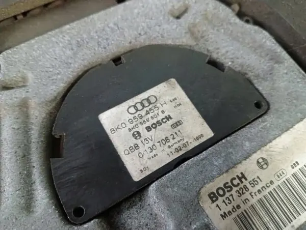 Ventilador AUDI A4 S4 A5 S5 RS5 Q5 8K0121207D image 5