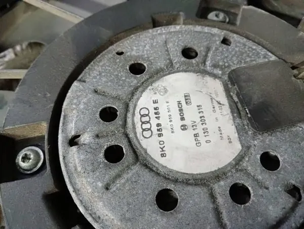 Ventilador AUDI A4 S4 A5 S5 RS5 Q5 8K0121207D image 7