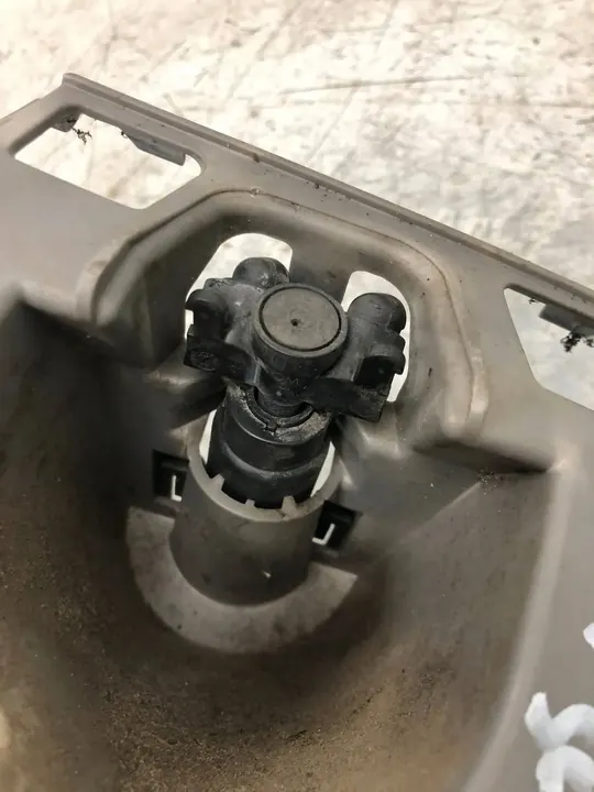 Farol Halógeno Esquerdo Skoda Octavia II LIFT 1Z0941701D image 3