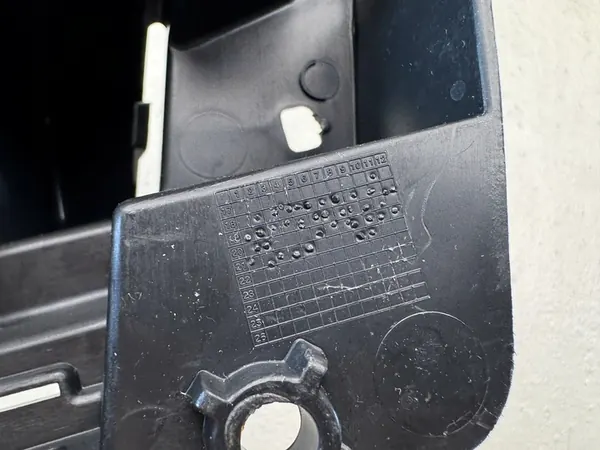 CITROEN BERLINGO IV Deslizamento de Para-choques Direito Traseiro 9816808080 image 4