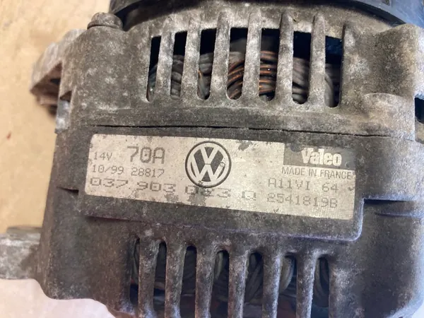 Vaihtovirtageneraattori Valeo 14V 70A VW Polo III image 6