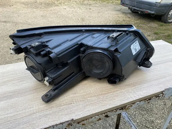 Farol Esquerdo VW Tiguan I Lift 11-15 5N1941005B image 4