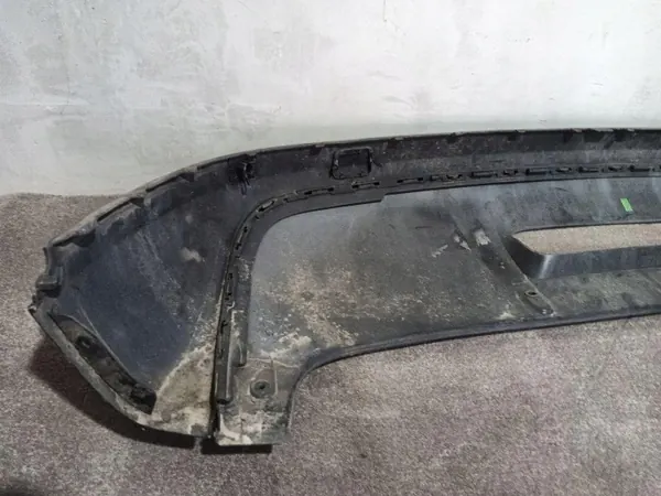 Bakstötskåps Spoiler Diffusor för Audi Q3 OEM 8U0807568 image 5