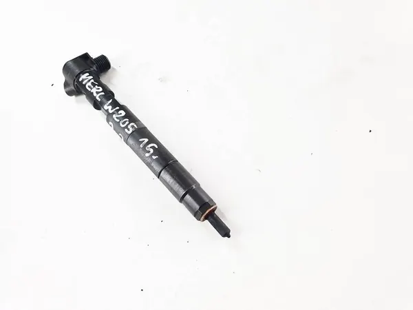 Inyector de combustible Mercedes C-Class W205 2015 C250 2.2 CDI A6510703287-pp image 3