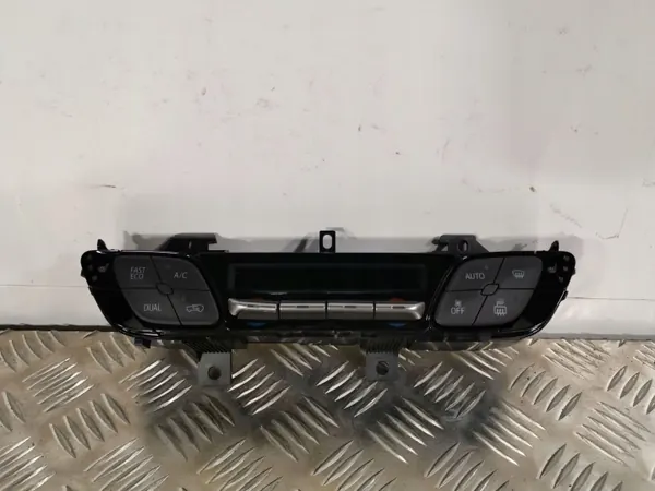 Panneau climatisation Toyota C-HR 2017 OEM 55900F4180 image 2