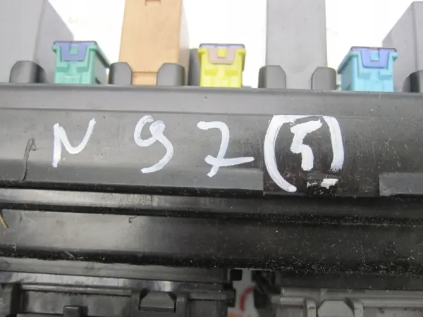 Opel Antara 2.0 CDTI 07r zekeringkast OEM 95471067 image 8