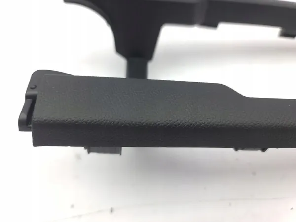 Tunnellockram OEM 116767A0 för Peugeot 208 II image 3