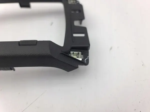 Tunnellockram OEM 116767A0 för Peugeot 208 II image 5
