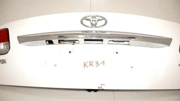 Tapa Maletero Toyota Avensis T27 OEM 360179950 image 10