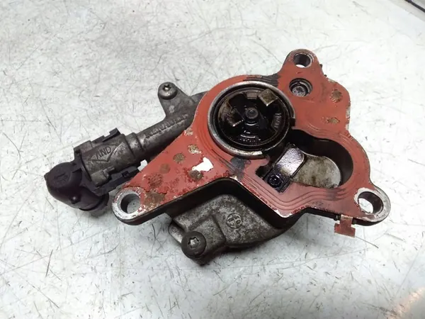 Imupumppu RENAULT TRAFIC II MINIBUS 2.0L diesel OEM 781547B image 4