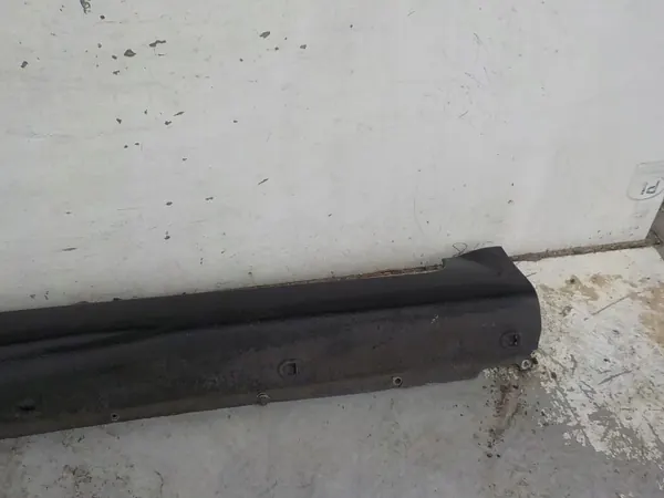 OEM 391 Couvre-bas de seuil droit Audi TT 8N image 3