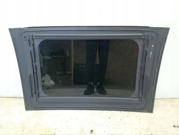 Porsche Panamera 971 Glas-Schiebedach OEM 10028496 image 4