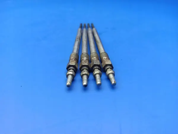 Käynnistyslämpötilan sytytystulpat Cadillac BLS 2006 FGP55187863 image 3