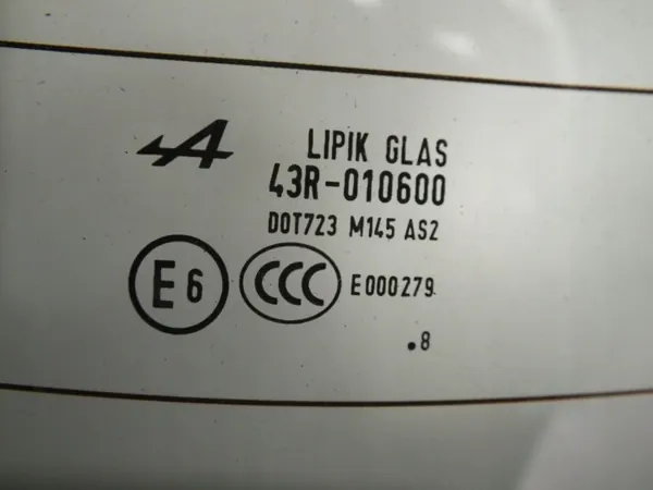 Luna Trasera Alpine A110 OEM 903004852R - Usado image 4