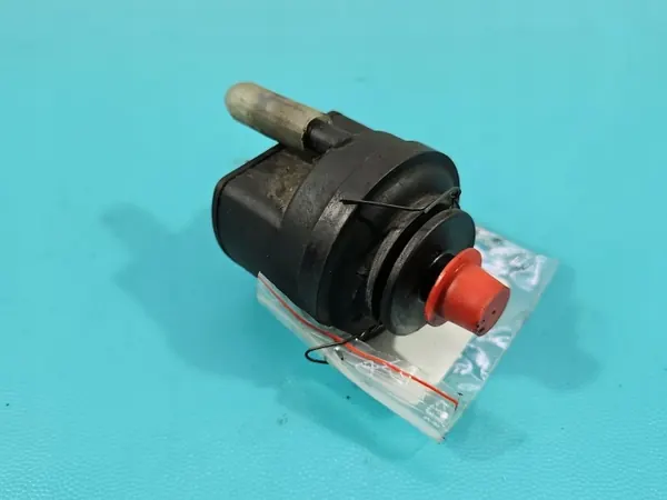 Réchauffeur de gazole BMW X3 E83 2.0D OEM 7788702 image 2