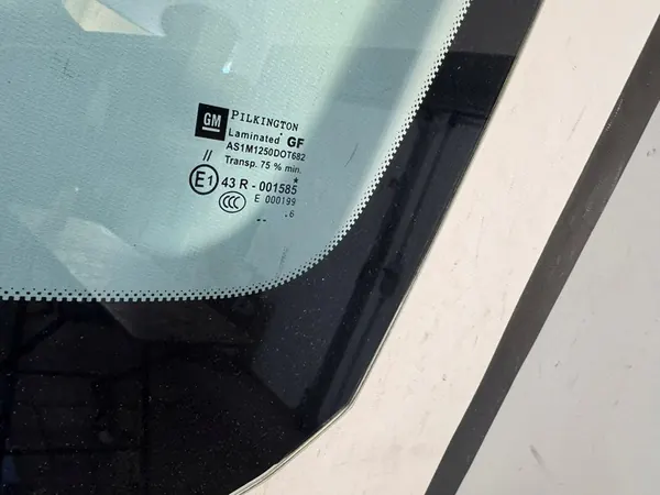 Pare-brise avant OPEL ASTRA J Capteur OEM image 2