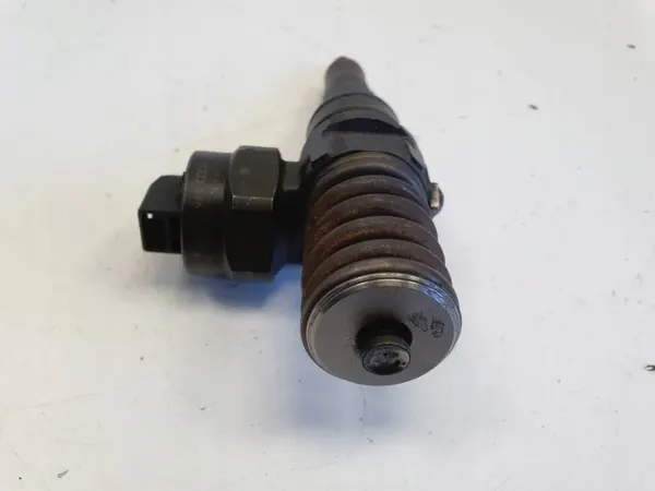 Inyector Bomba Bosch 038130073R para VW Audi 1.9 TDI image 4