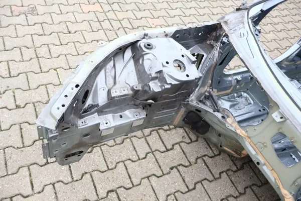 Volvo S90 II rechte vordere Stoßstange OEM 1206097051 image 3