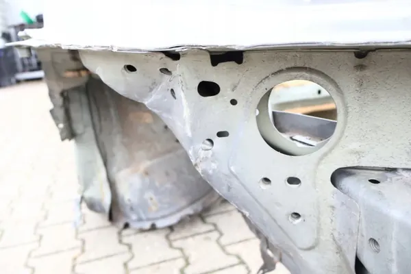 Volvo S90 II rechte vordere Stoßstange OEM 1206097051 image 5