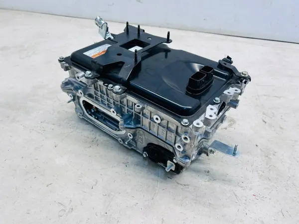 OEM OYT25453 Onduleur pour Toyota Corolla Cross 2.0 Hybride image 5