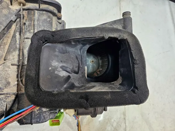 Lämmityspuhallin Jeep Wrangler TJ 96-06 OEM WranglerTJNagrzewnica image 9