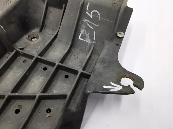 Placa protectora motor delantero OEM 52618-12020 image 3