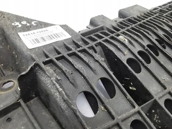 Placa protectora motor delantero OEM 52618-12020 image 7