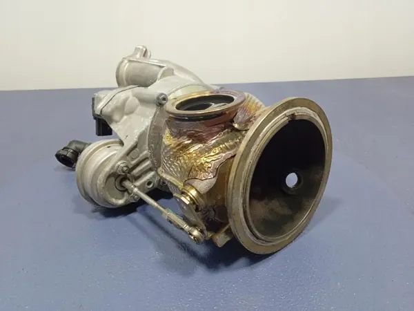 Turbo Audi SQ8 OEM 0P2145702H - Usado image 5