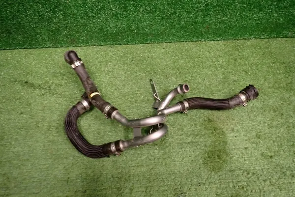 Maserati Grecale M182 waterslang OEM 670156405 image 2