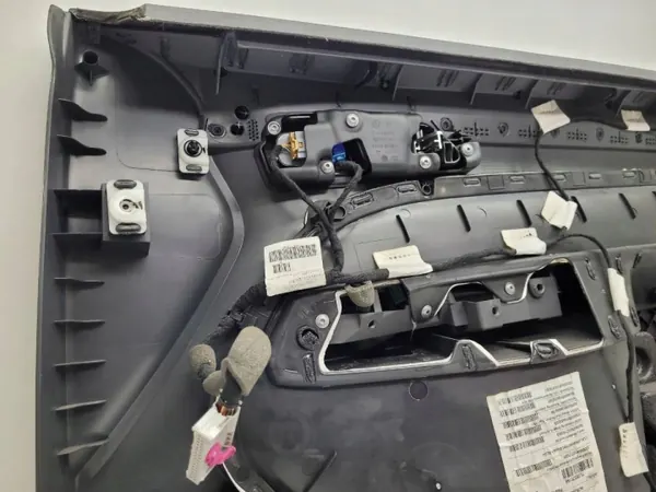 OEM 1T1867011012 Voorlinker Deurbekleding VW Touran image 10