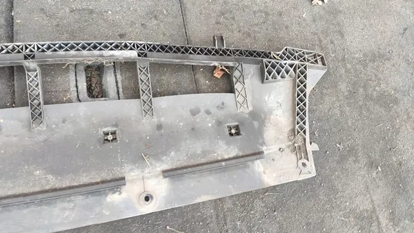 AUDI Q5 8R Tampa de Parachoque Dianteiro 8R0807233 image 4