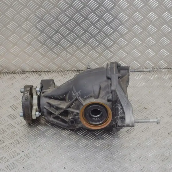 Taka-akselin tasauspyörästö Mercedes GLE W166 3.0L 190kW 2016 image 3
