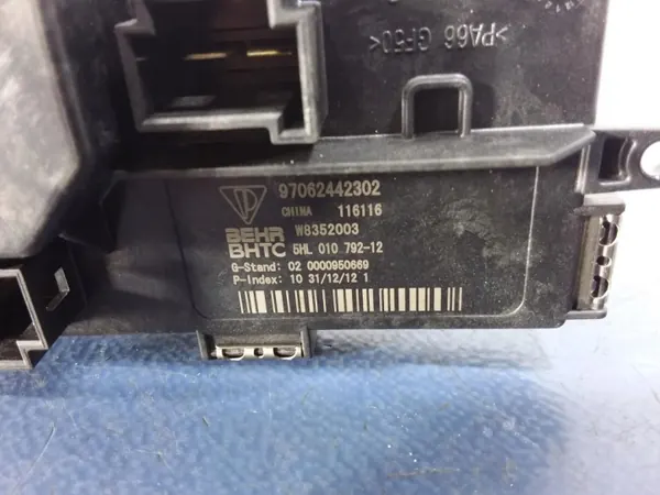 Porsche Gebläsewiderstand OEM 97062442302 - Gebraucht image 3