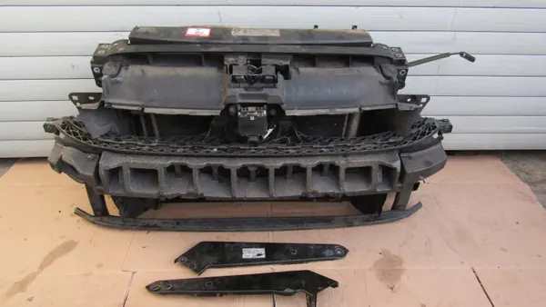 VW PASSAT B8 1.6 TDI framre remförstärkning OEM image 2