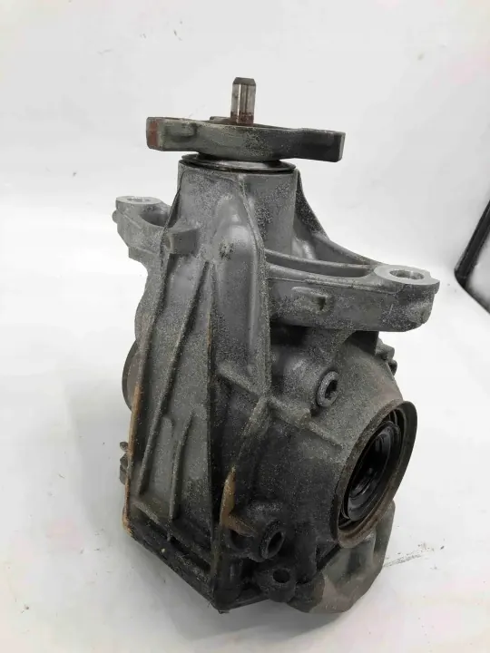 Reductor trasero MERCEDES-BENZ C (W206) A2233510200 image 2