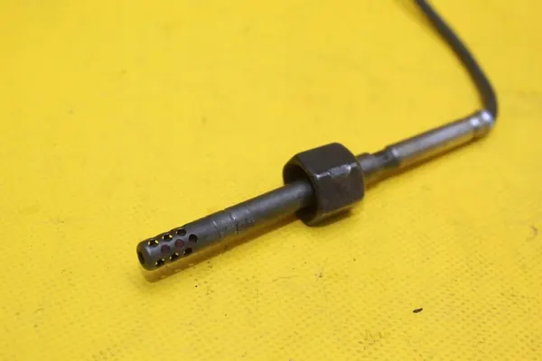 Sensor de Temperatura VW Bora Golf IV 2.0 B OEM 06A906088 image 3