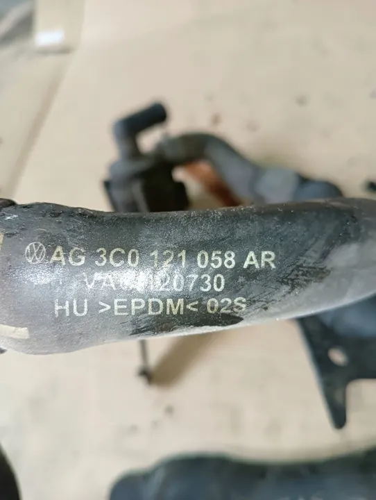 Elektrisk vattenpump med slangar VW Audi Skoda Seat 2.0 TDI image 4