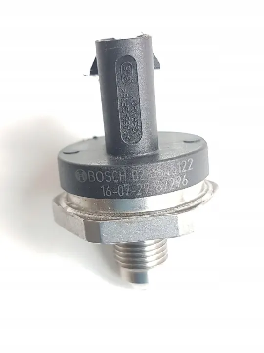 Sensor presión combustible BMW OEM 0261545122 - Usado image 3