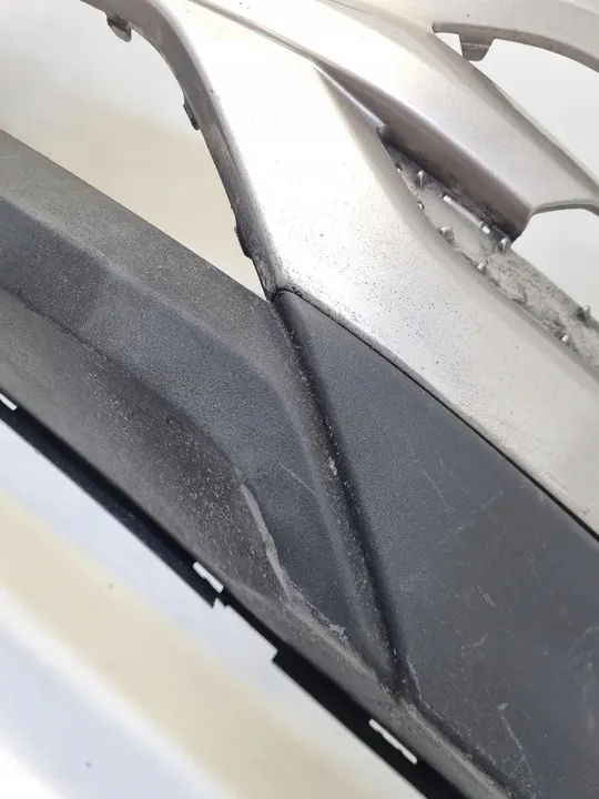 HYUNDAI TUCSON III 15-18 Parachoques delantero sin agujeros image 3