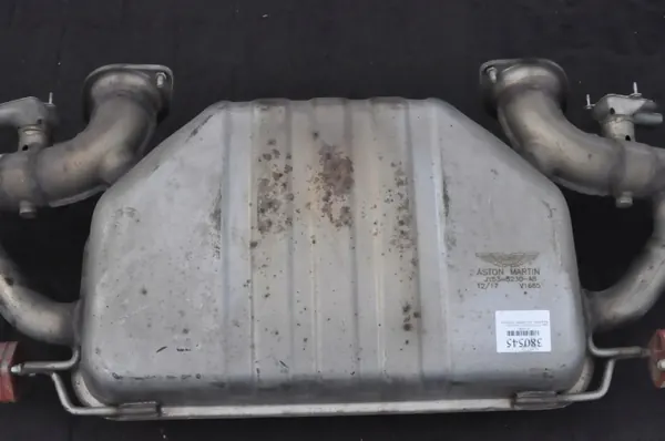 Silenciador traseiro Aston Martin DB11 4.0 V8 OEM JY53-5230-AB image 10