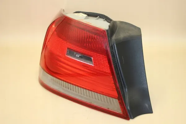 BMW E92 Luz Trasera Izquierda 7174403 image 3